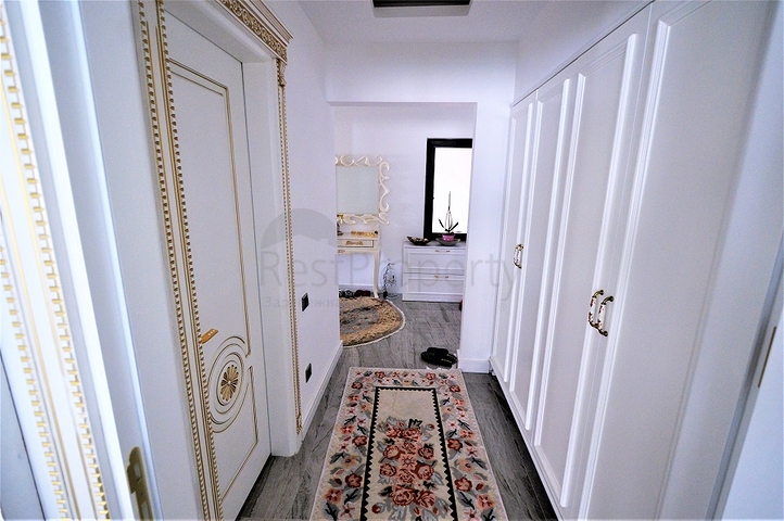 شقة بينتهاوس ضمن أحد المجمعات الفاخرة المشهورة في منطقة كونيالتي – أنطاليا