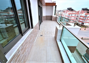 شقة بينتهاوس ضمن أحد المجمعات الفاخرة المشهورة في منطقة كونيالتي – أنطاليا