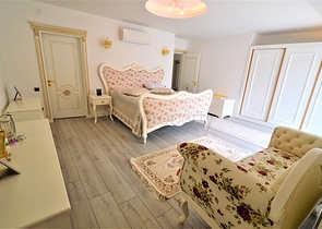 شقة بينتهاوس ضمن أحد المجمعات الفاخرة المشهورة في منطقة كونيالتي – أنطاليا