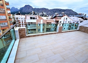 شقة بينتهاوس ضمن أحد المجمعات الفاخرة المشهورة في منطقة كونيالتي – أنطاليا