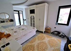 شقة بينتهاوس ضمن أحد المجمعات الفاخرة المشهورة في منطقة كونيالتي – أنطاليا