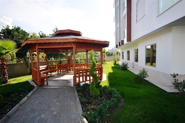 شقة واسعة بتخطيط 2+1 ضمن مجمع رائع على ضفاف النهر في منطقة أوبا – ألانيا