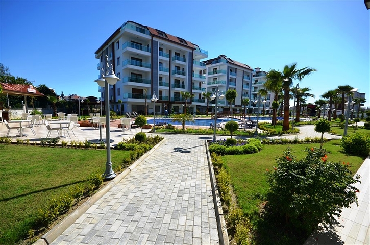 شقة واسعة بتخطيط 2+1 ضمن مجمع رائع على ضفاف النهر في منطقة أوبا – ألانيا