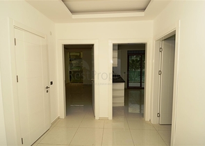 شقة واسعة بتخطيط 2+1 ضمن مجمع رائع على ضفاف النهر في منطقة أوبا – ألانيا