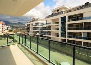 مجمع عصري حديث في منطقة أوبا – ألانيا