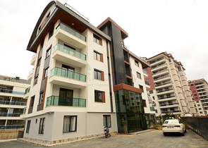 مجمع عصري حديث في منطقة أوبا – ألانيا