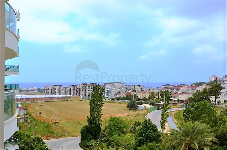 شقة بتخطيط 1+1 ضمن أحد المجمعات الفاخرة بإطلالة بحرية رائعة في منطقة أفسلار – ألانيا