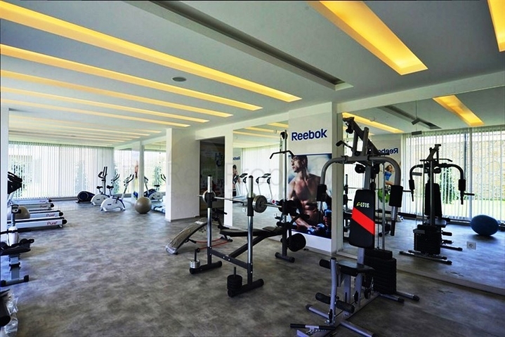 شقة بتخطيط 1+1 ضمن أحد المجمعات الفاخرة بإطلالة بحرية رائعة في منطقة أفسلار – ألانيا