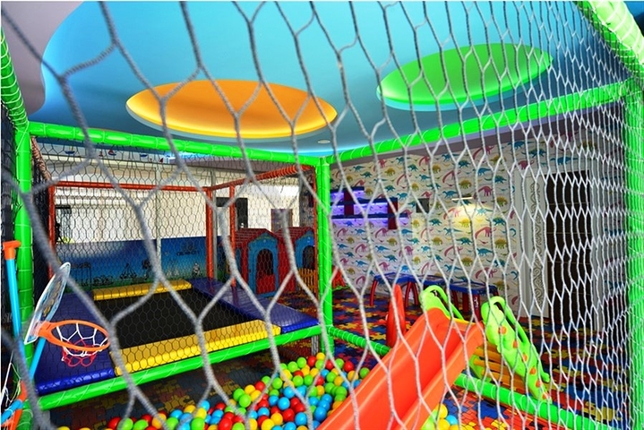 شقة بتخطيط 1+1 ضمن أحد المجمعات الفاخرة بإطلالة بحرية رائعة في منطقة أفسلار – ألانيا