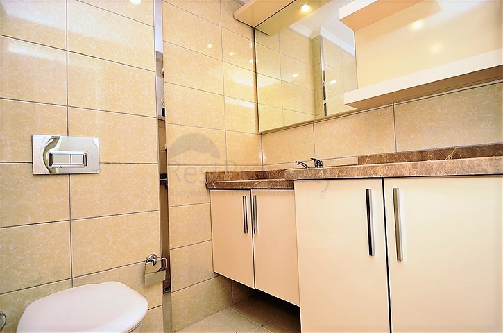 شقة بتخطيط 1+1 ضمن أحد المجمعات الفاخرة بإطلالة بحرية رائعة في منطقة أفسلار – ألانيا