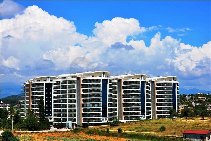 شقة بتخطيط 1+1 ضمن أحد المجمعات الفاخرة بإطلالة بحرية رائعة في منطقة أفسلار – ألانيا