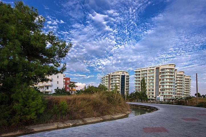 شقة بتخطيط 1+1 ضمن أحد المجمعات الفاخرة بإطلالة بحرية رائعة في منطقة أفسلار – ألانيا