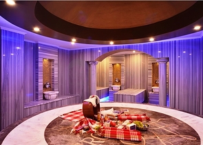 شقة بتخطيط 1+1 ضمن أحد المجمعات الفاخرة بإطلالة بحرية رائعة في منطقة أفسلار – ألانيا