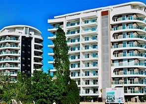 شقة بتخطيط 1+1 ضمن أحد المجمعات الفاخرة بإطلالة بحرية رائعة في منطقة أفسلار – ألانيا