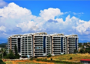 شقة بتخطيط 1+1 ضمن أحد المجمعات الفاخرة بإطلالة بحرية رائعة في منطقة أفسلار – ألانيا