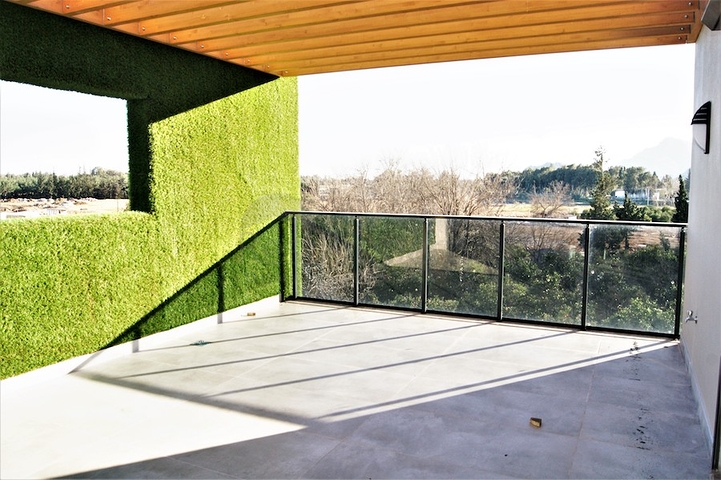 مشروع فيلات فاخرة قيد الإنتهاء في منطقة كونيالتي – أنطاليا