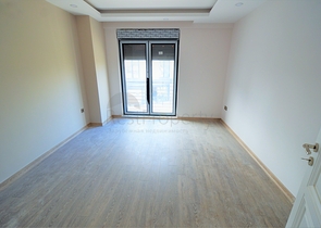 مجمع فيلات في المراحل النهائية من الإنشاء في منطقة كونيالتي – أنطاليا