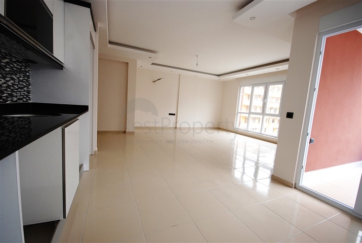 شقة بتخطيط 1+1 في منطقة محمود لار – ألانيا