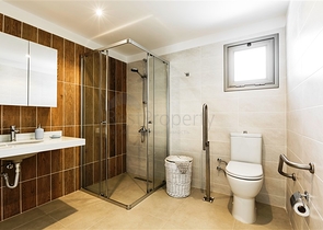 فيلات فاخرة في منطقة كيرينيا في مدينة قبرص الشمالية