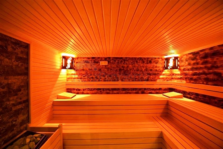 شقة بتخطيط 2+1 مع حديقة ضمن أحد المجمعات الرائعة في منطقة أفسلار – ألانيا