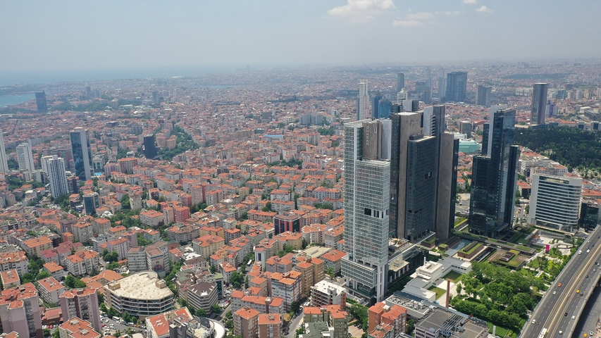 شقق ضمن ناطحة سحاب في حي شيشلي 