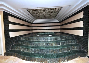 شقة بتخطيط 1+1 ضمن مجمع سكني حديث في منطقة ماحمود لار – ألانيا