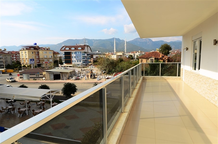 شقة فاخرة ضمن واحد من أرقى المجمعات السكنية في منطقة أوبا – ألانيا