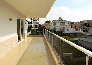 شقة فاخرة ضمن واحد من أرقى المجمعات السكنية في منطقة أوبا – ألانيا