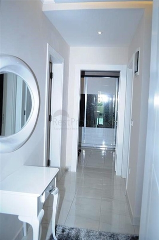 شقق سكنية ضمن مجمع حديث في منطقة محمود لار – ألانيا