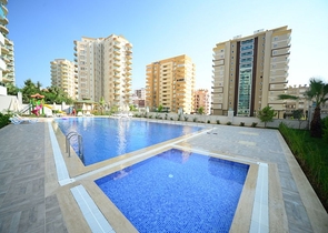 شقق سكنية ضمن مجمع حديث في منطقة محمود لار – ألانيا