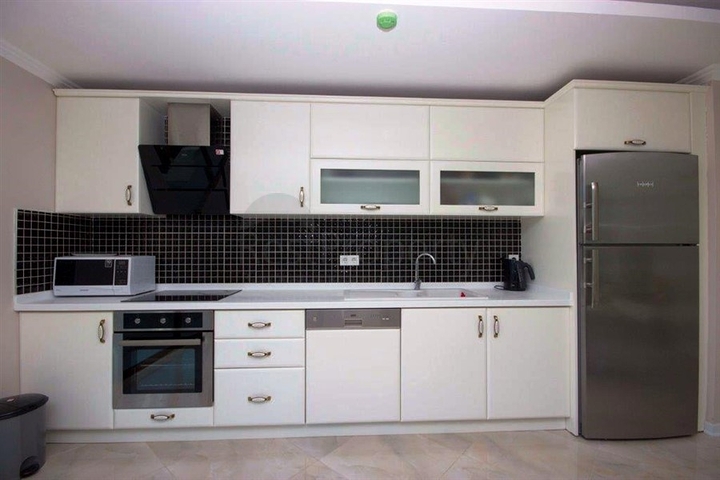 الراحة والإسترخاء والإطلالة الخلابة على البحر كل هذا في شقة ضمن مجمع فاخر في منطقة أوبا – الانيا.