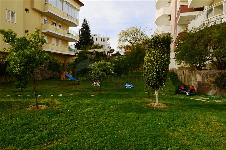 شقة مميزة بمساحة واسعة في افسللار - الانيا 