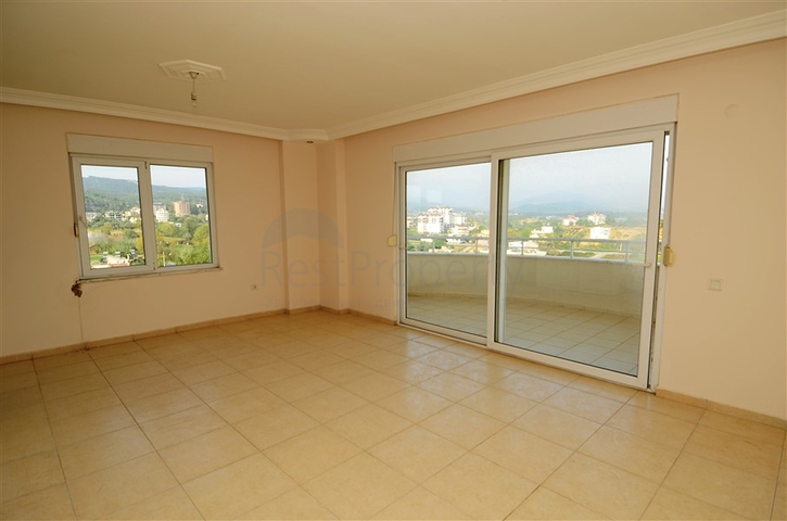 شقة مميزة بمساحة واسعة في افسللار - الانيا 