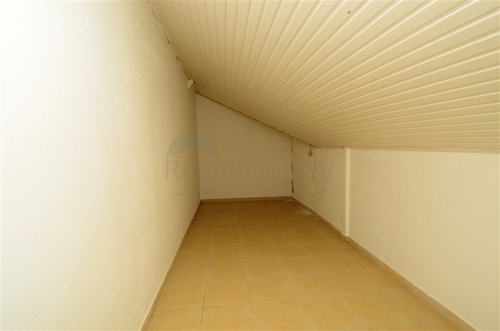 شقة مميزة بمساحة واسعة في افسللار - الانيا 