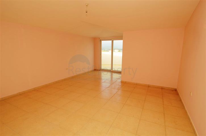 شقة مميزة بمساحة واسعة في افسللار - الانيا 