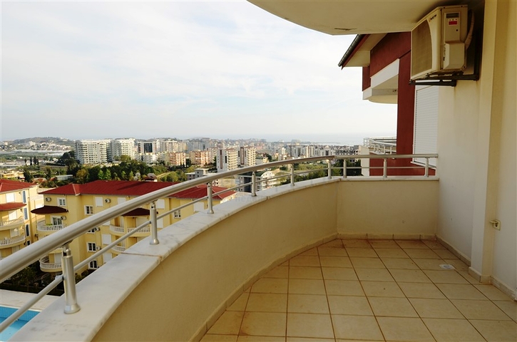 شقة مميزة بمساحة واسعة في افسللار - الانيا 