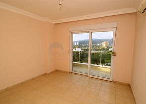 شقة مميزة بمساحة واسعة في افسللار - الانيا 