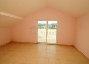 شقة مميزة بمساحة واسعة في افسللار - الانيا 