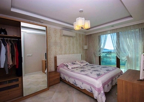 شقة سكنية بإطلالة بحرية رائعة ضمن مجمع عصري في منطقة أوبا – ألانيا