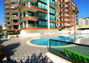 شقة سكنية بإطلالة بحرية رائعة ضمن مجمع عصري في منطقة أوبا – ألانيا