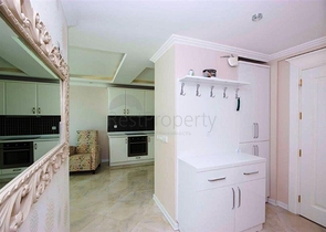 شقة سكنية بإطلالة بحرية رائعة ضمن مجمع عصري في منطقة أوبا – ألانيا