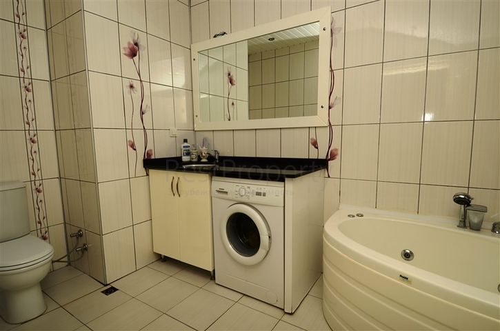 بنتهاوس بإطلالة جبلية خلابة في منطقة أوبا – ألانيا