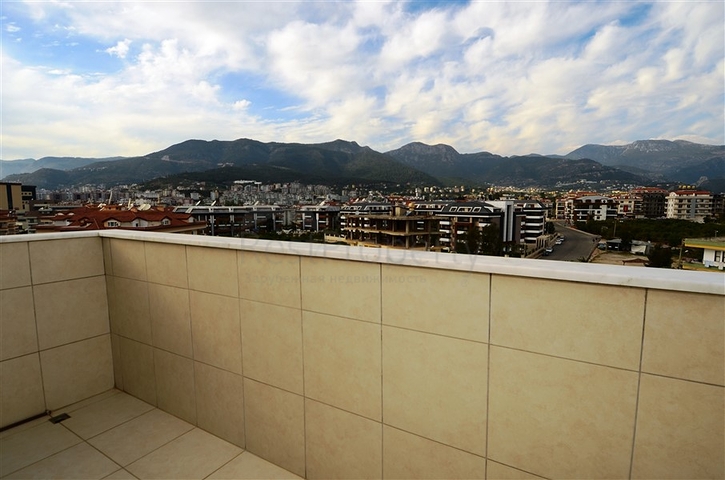 بنتهاوس بإطلالة جبلية خلابة في منطقة أوبا – ألانيا