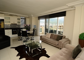 بنتهاوس بإطلالة جبلية خلابة في منطقة أوبا – ألانيا