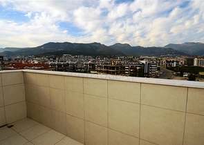 بنتهاوس بإطلالة جبلية خلابة في منطقة أوبا – ألانيا