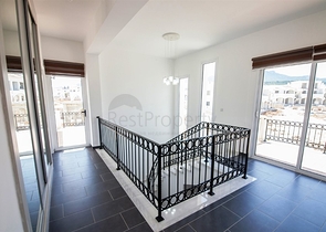 مجمع فيلات بإطلالة بحرية وجبلية في شمال قبرص