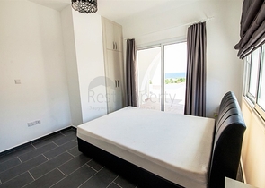 مجمع فيلات بإطلالة بحرية وجبلية في شمال قبرص