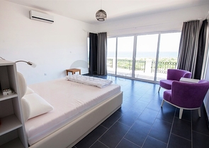 مجمع فيلات بإطلالة بحرية وجبلية في شمال قبرص