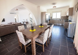 مجمع فيلات بإطلالة بحرية وجبلية في شمال قبرص