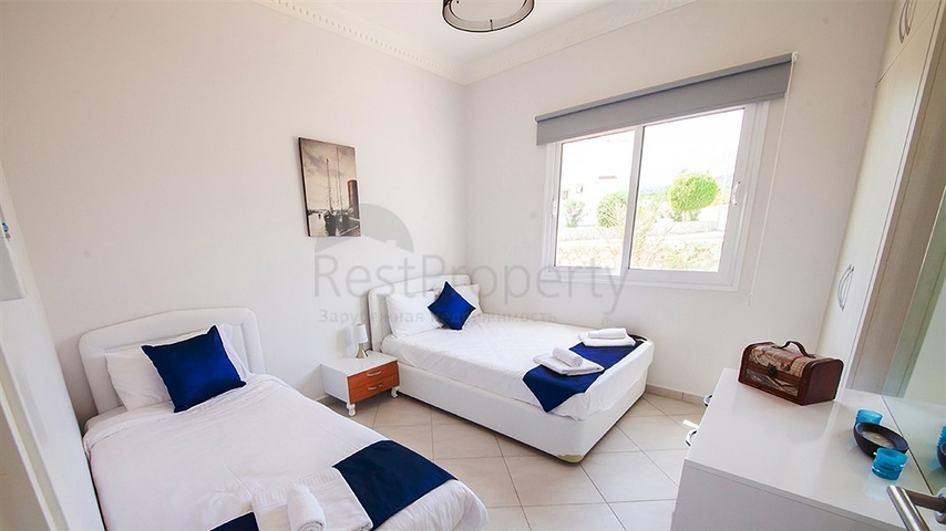 شقق ضمن أحد المجمعات المطلة على البحر في شمال قبرص.